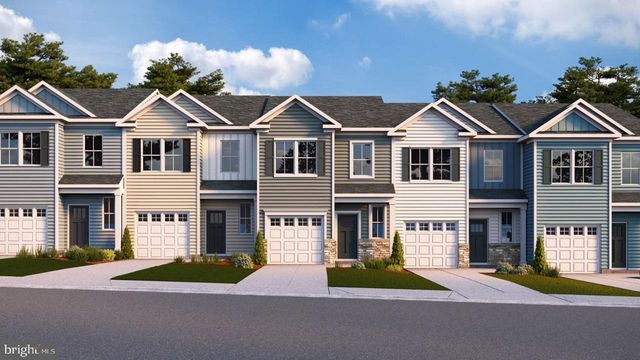 26 W STRASBURG RD, Front Royal, VA 22630
