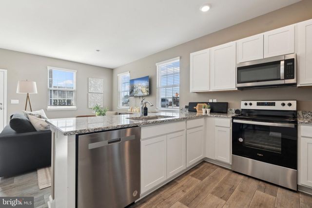 26 W STRASBURG RD, Front Royal, VA 22630