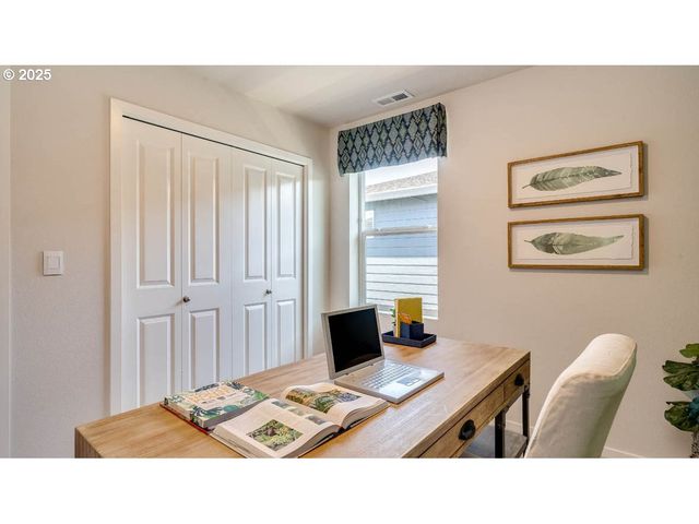 2839 U St, Springfield, OR 97477