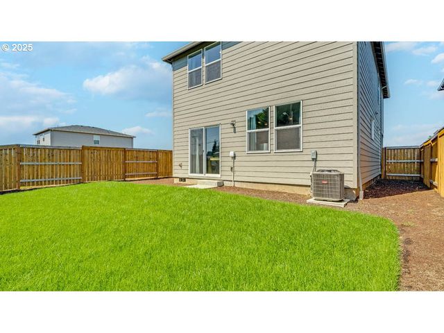 2839 U St, Springfield, OR 97477