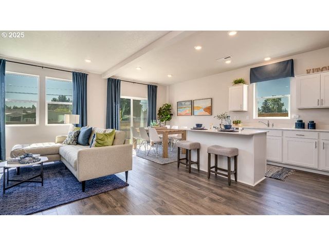 2839 U St, Springfield, OR 97477