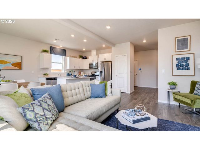 2839 U St, Springfield, OR 97477