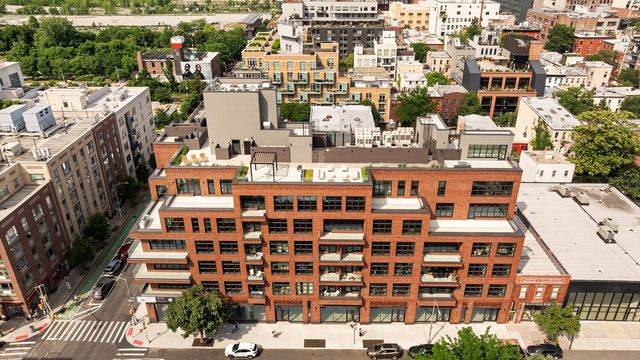 127 KENT Avenue PH2B, New York City, NY 11249