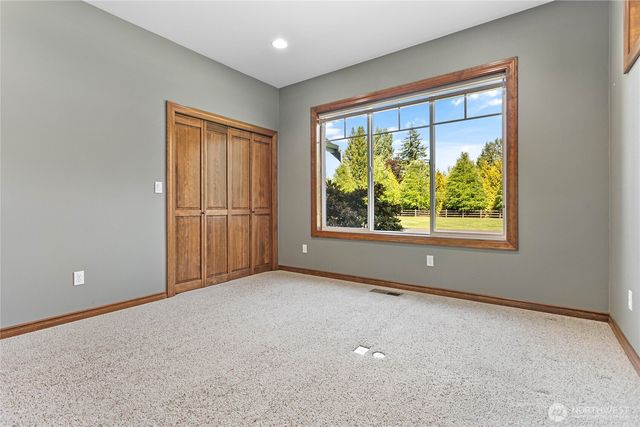 8751 Weidkamp Road, Lynden, WA 98264