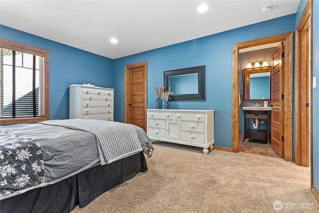 8751 Weidkamp Road, Lynden, WA 98264