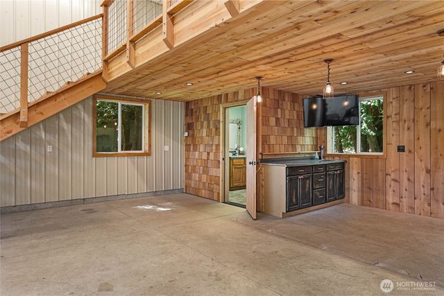 8751 Weidkamp Road, Lynden, WA 98264