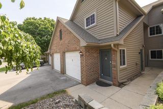 18695 Brookfield Lake COURT #38, Brookfield, WI 53045