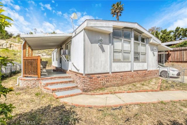 24425 Woolsey Canyon 5, West Hills, CA 91304