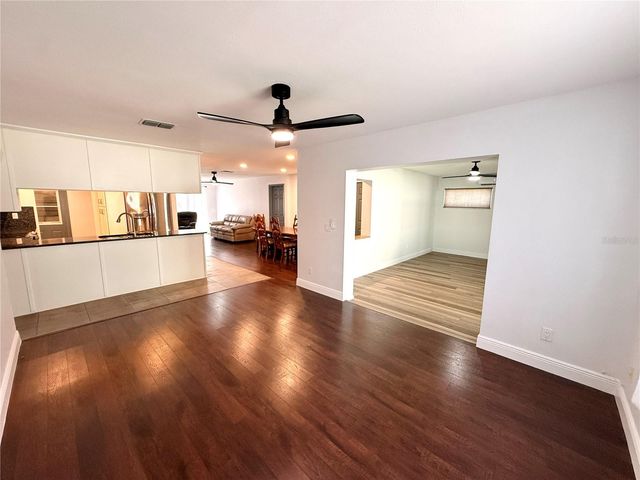 8335 SOMERSET DRIVE, Largo, FL 33773