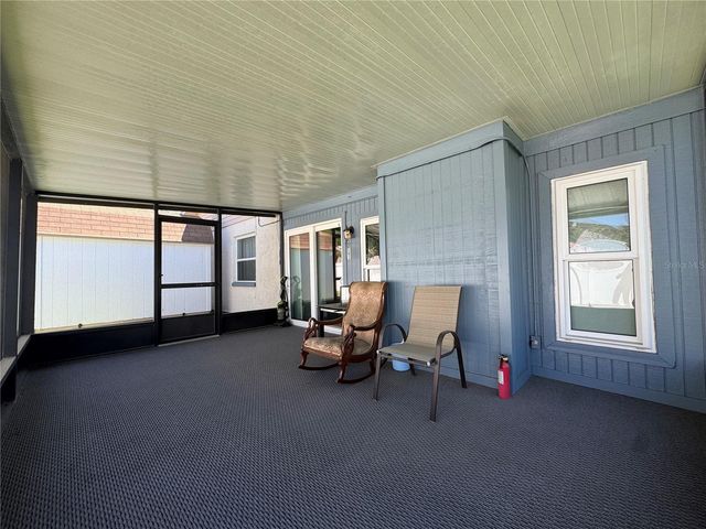 8335 SOMERSET DRIVE, Largo, FL 33773