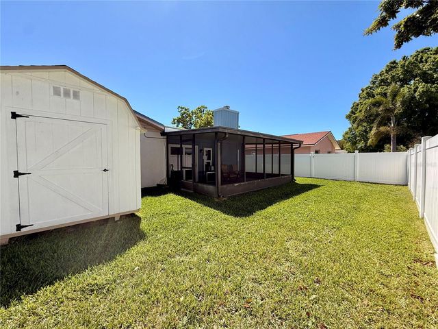 8335 SOMERSET DRIVE, Largo, FL 33773
