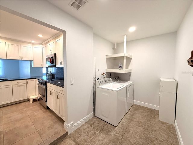 8335 SOMERSET DRIVE, Largo, FL 33773