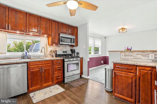 11039 KELVIN AVE, Philadelphia, PA 19116