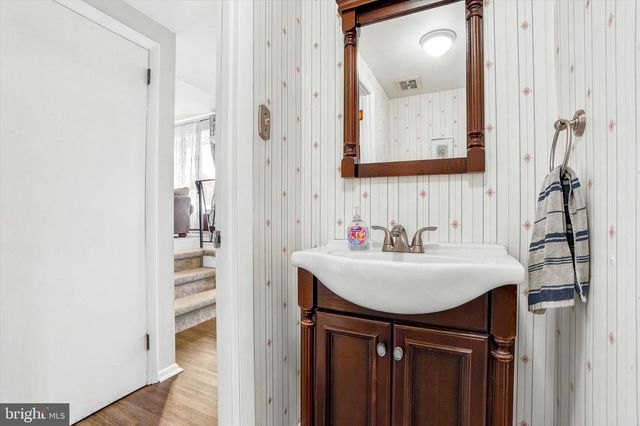 11039 KELVIN AVE, Philadelphia, PA 19116