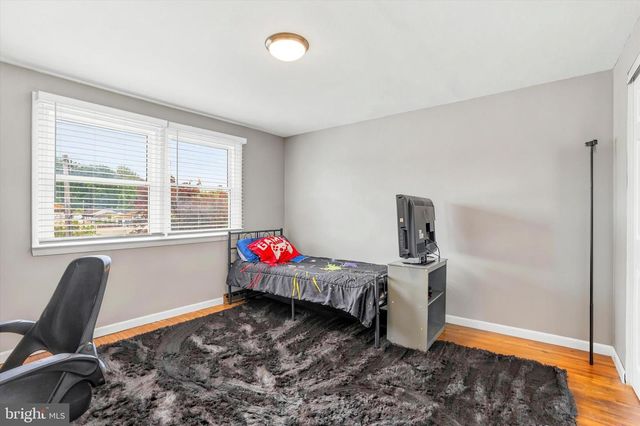 11039 KELVIN AVE, Philadelphia, PA 19116