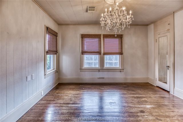 404 West Main Street, Bellville, TX 77418