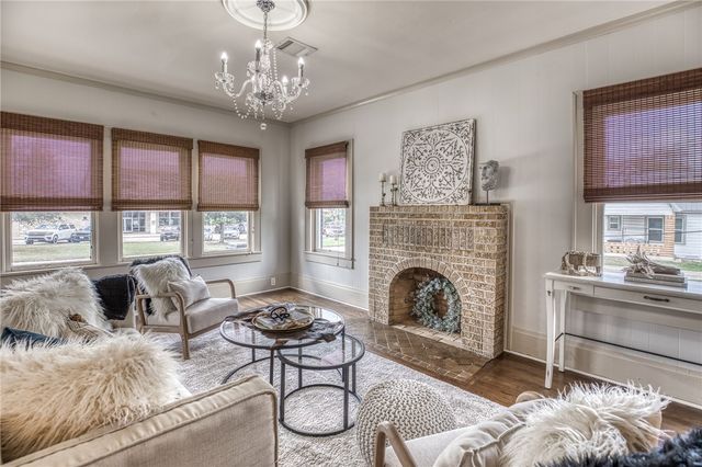 404 West Main Street, Bellville, TX 77418