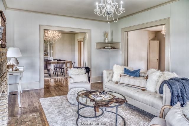 404 West Main Street, Bellville, TX 77418