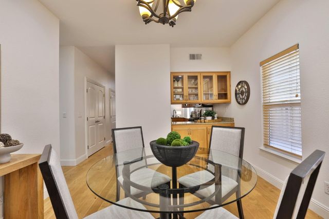 2278 Tuscany Court, East Palo Alto, CA 94303