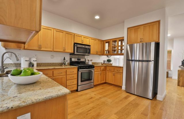 2278 Tuscany Court, East Palo Alto, CA 94303