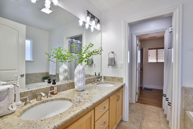 2278 Tuscany Court, East Palo Alto, CA 94303