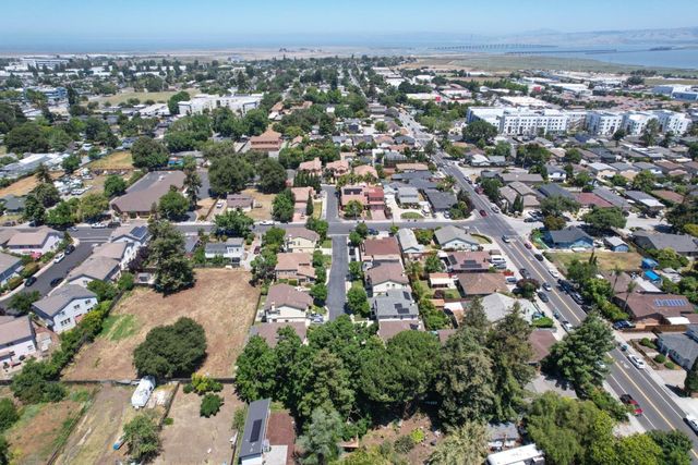 2278 Tuscany Court, East Palo Alto, CA 94303