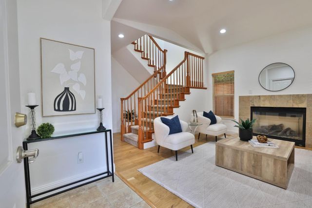 2278 Tuscany Court, East Palo Alto, CA 94303