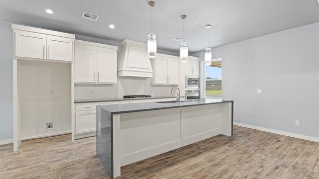 214 Olde Mill Court, Jones, OK 73049