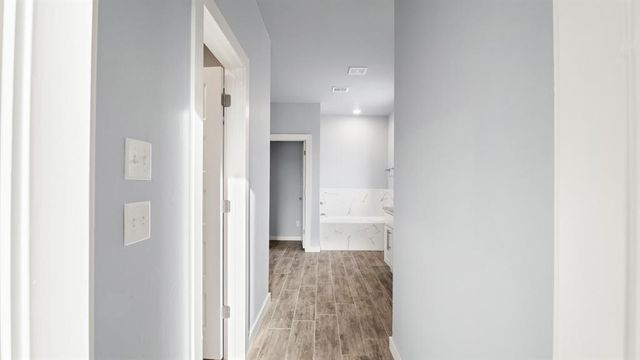 214 Olde Mill Court, Jones, OK 73049