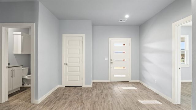 214 Olde Mill Court, Jones, OK 73049