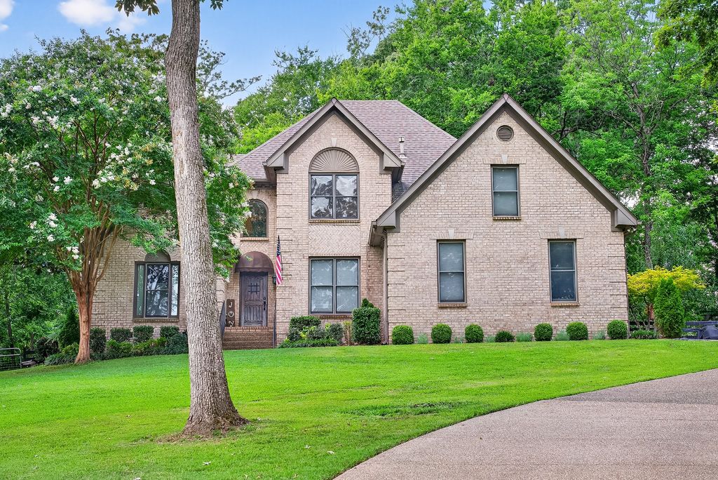 3465 Carothers Pkwy, Franklin, TN 37064