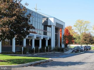 5000 Ritter Rd # 202-44, Mechanicsburg, PA 17055
