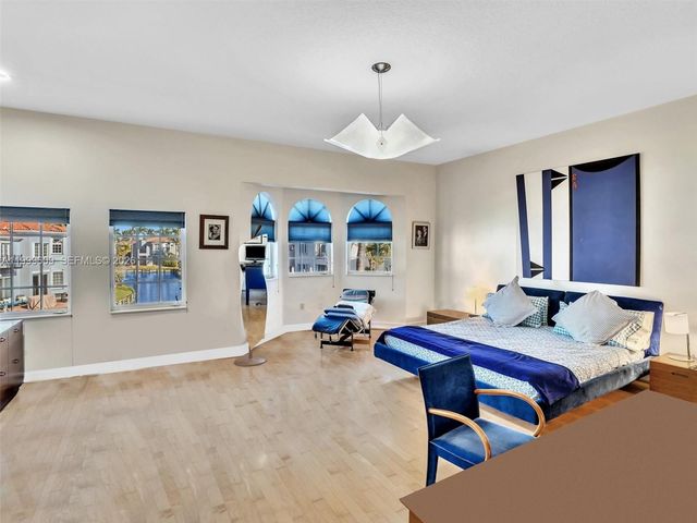 20780 NE 32nd Ave, Aventura, FL 33180