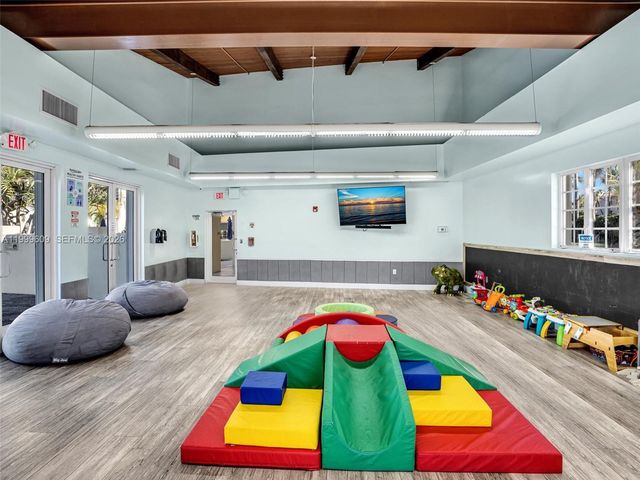 20780 NE 32nd Ave, Aventura, FL 33180