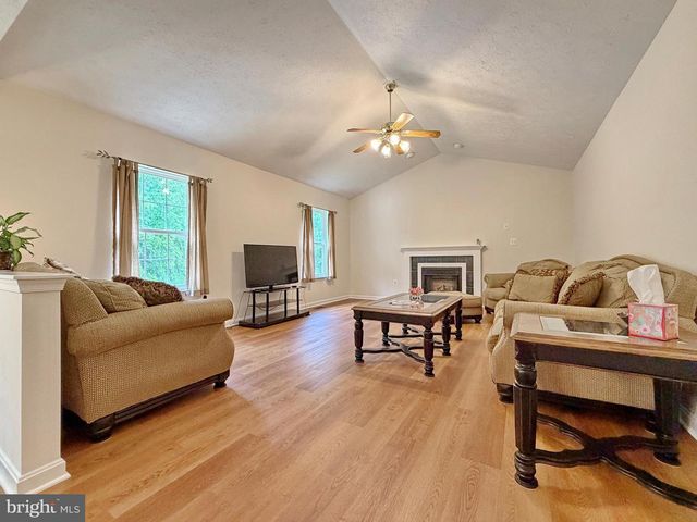 6735 EASTERN HILLS ST, Hughesville, MD 20637