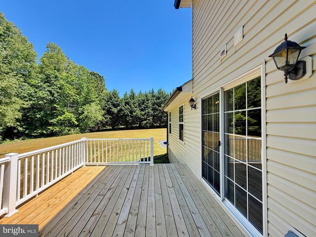 6735 EASTERN HILLS ST, Hughesville, MD 20637