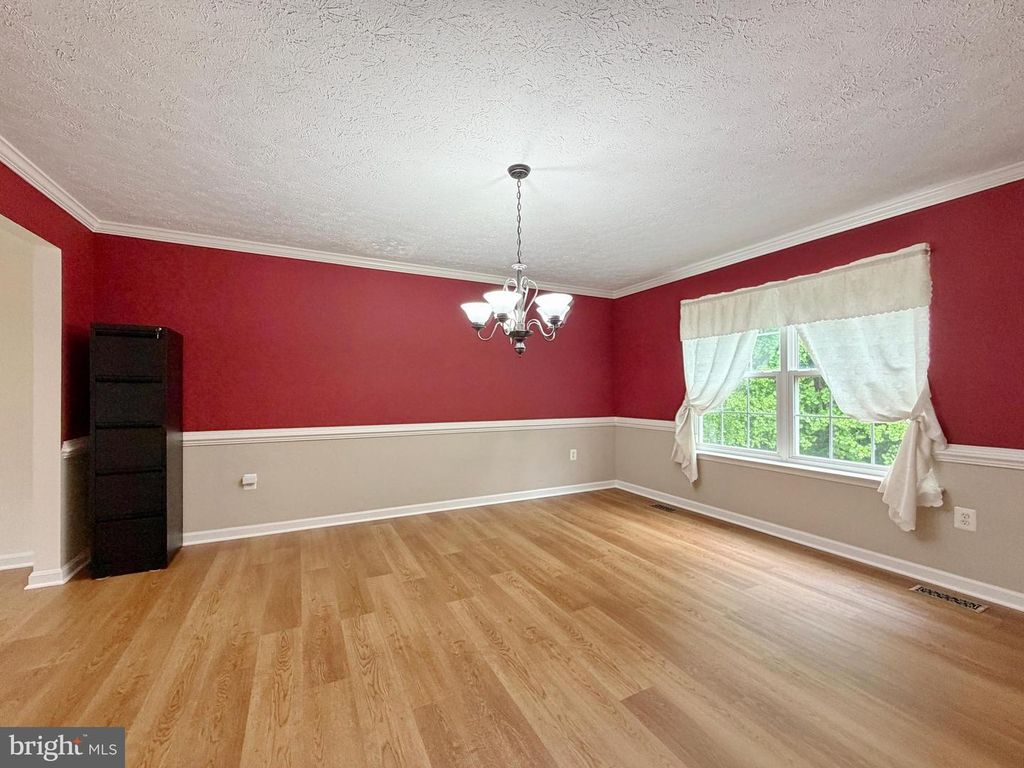 Image 14 of property listing at 6735 EASTERN HILLS ST, Hughesville, MD 20637