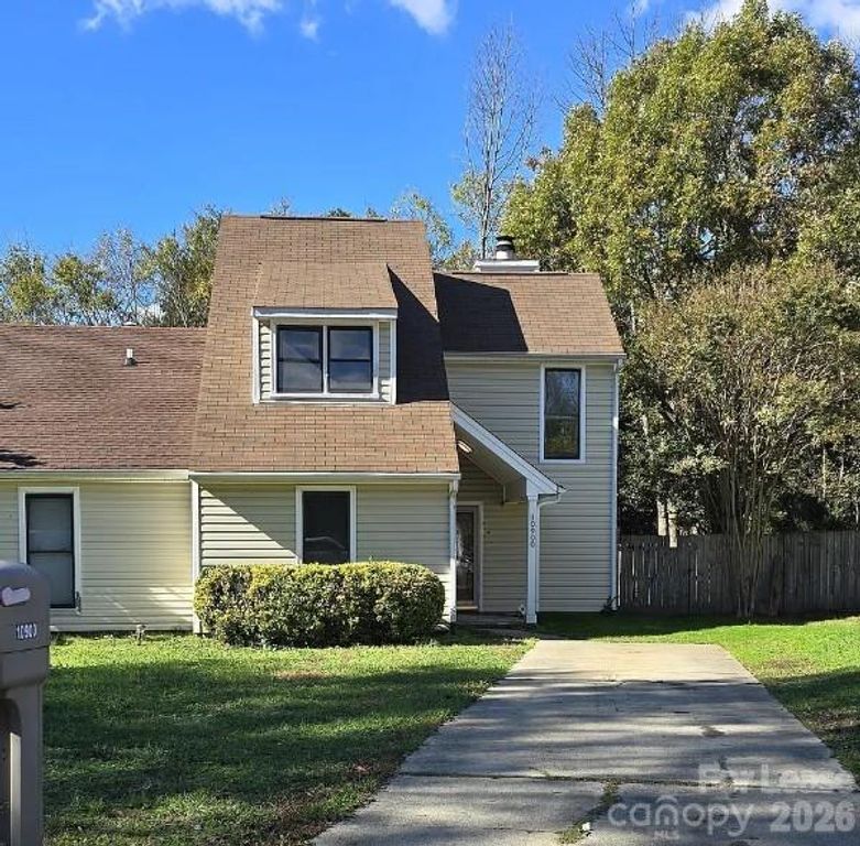 10900 Rail Tye Place, Pineville, NC 28134