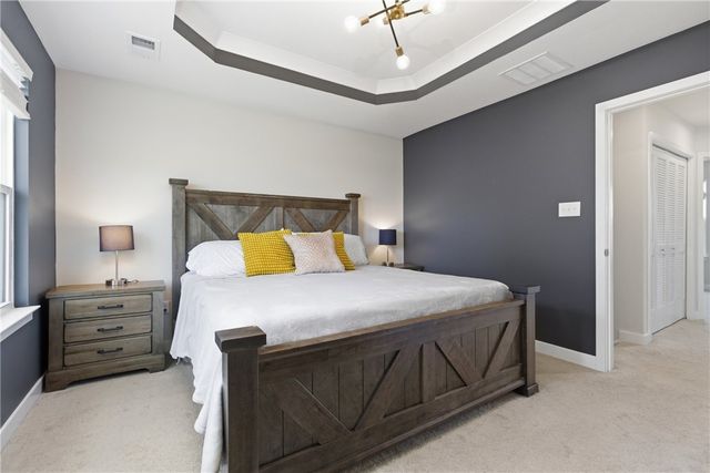 2013 Cade Dr, Monaca, PA 15061