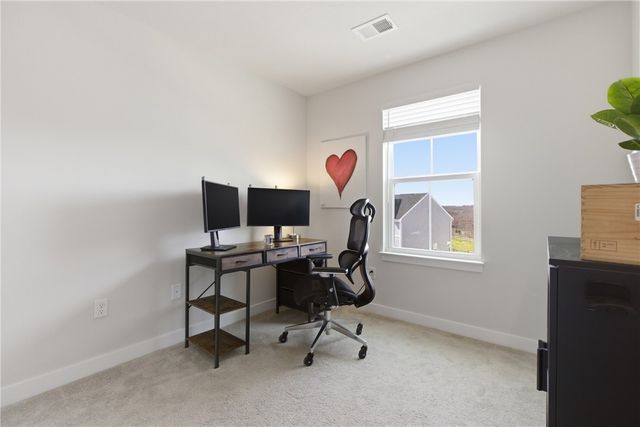 2013 Cade Dr, Monaca, PA 15061