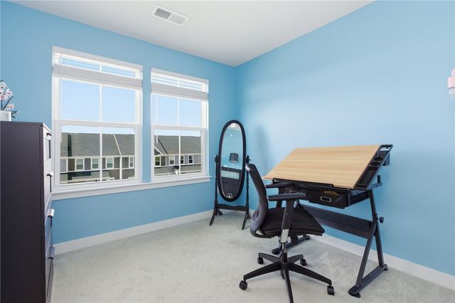 2013 Cade Dr, Monaca, PA 15061