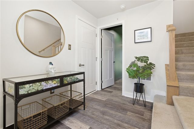 2013 Cade Dr, Monaca, PA 15061