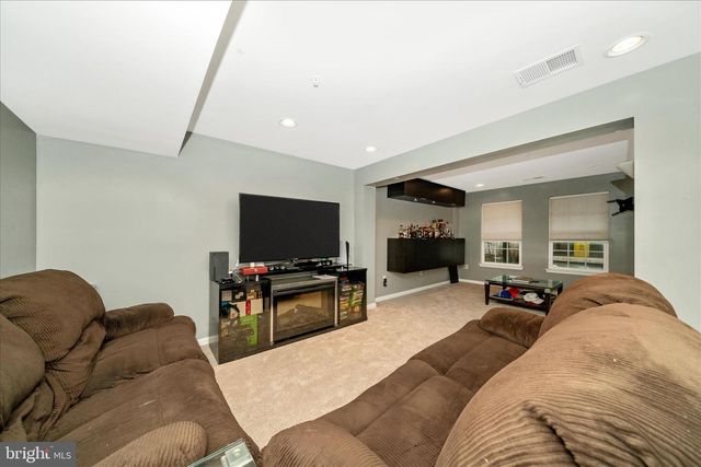 919 HOPKINS COR, Glen Burnie, MD 21060