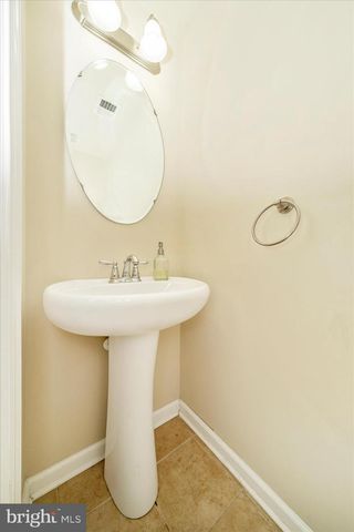 919 HOPKINS COR, Glen Burnie, MD 21060