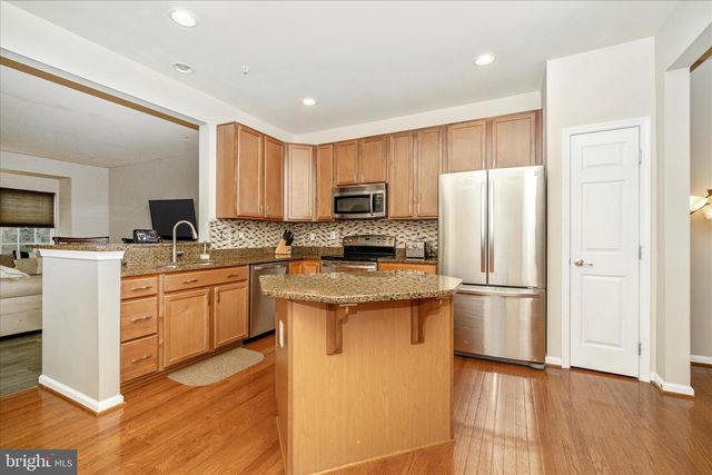 919 HOPKINS COR, Glen Burnie, MD 21060