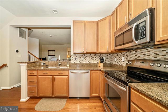 919 HOPKINS COR, Glen Burnie, MD 21060