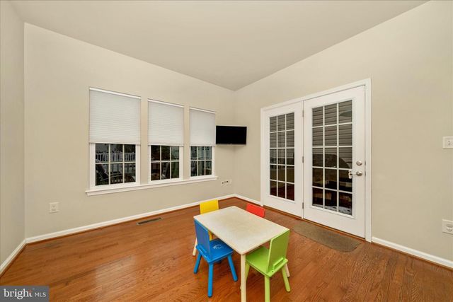 919 HOPKINS COR, Glen Burnie, MD 21060