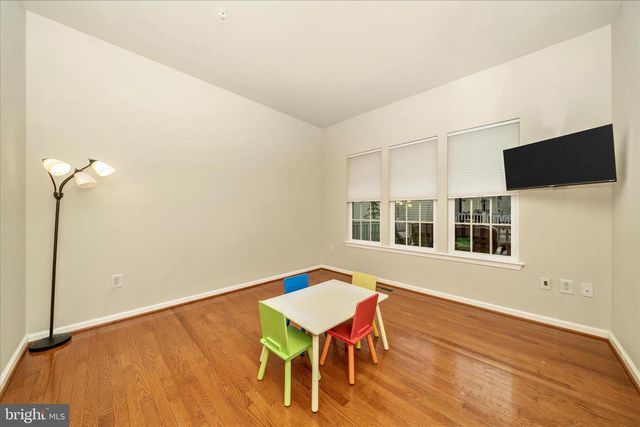 919 HOPKINS COR, Glen Burnie, MD 21060