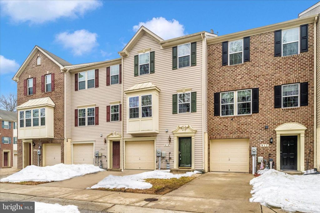 919 HOPKINS COR, Glen Burnie, MD 21060