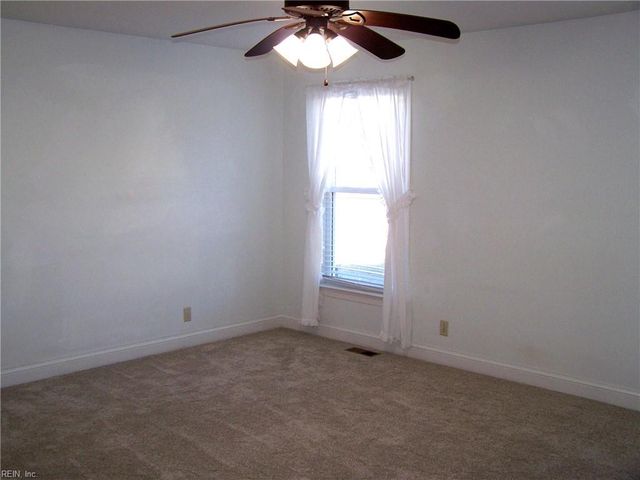 105 Homestead RD, Franklin, VA 23851